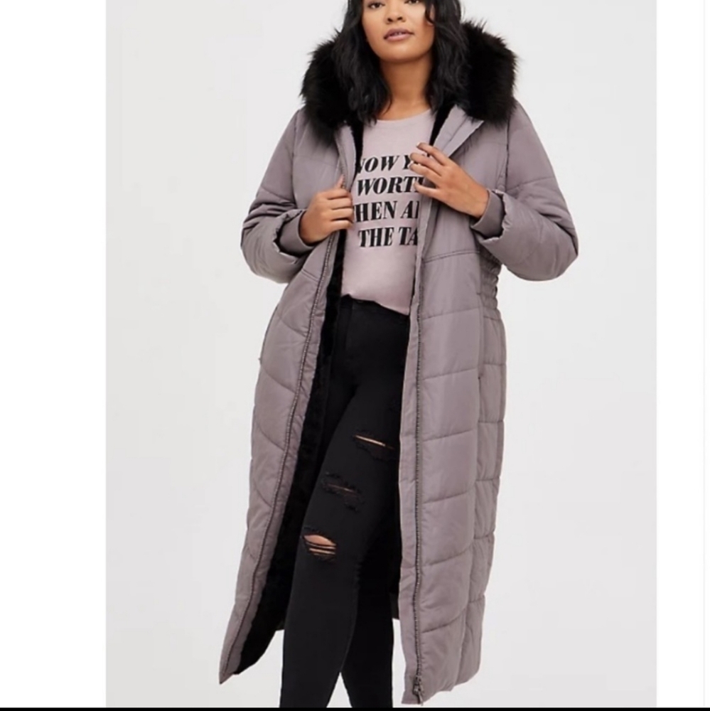 Torrid Size 2 Maxi Puffer